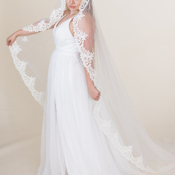 Emilia spanish veil mantilla style