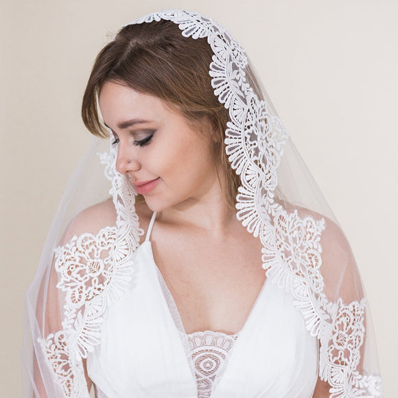 silvia mantilla style bridal veil