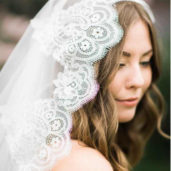 spanish lace cathedral veil lace detail